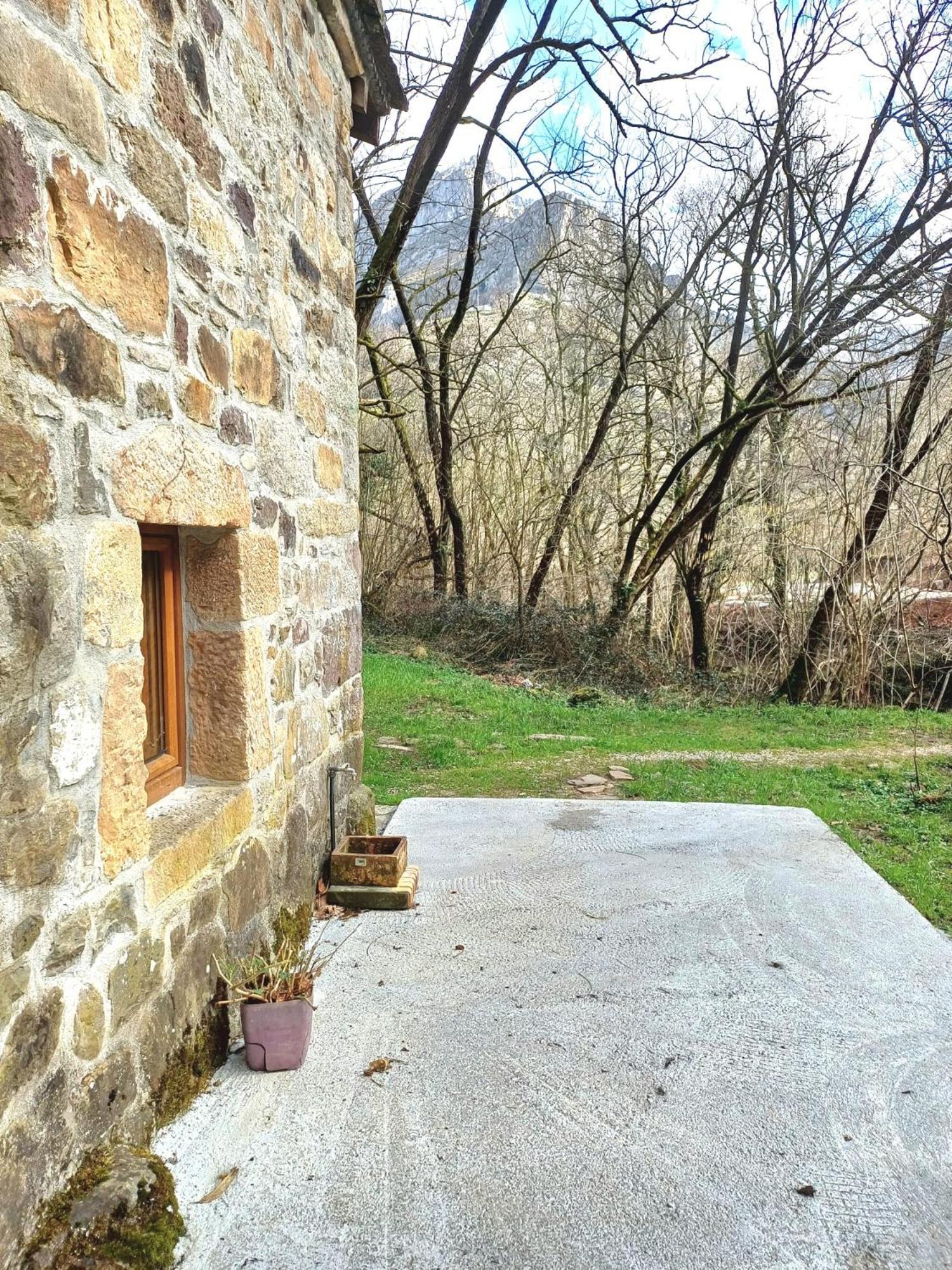 La Cabana Del Rio San Roque de Riomiera Luaran gambar